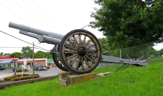WWI cannon at Shenandoah Elementary School